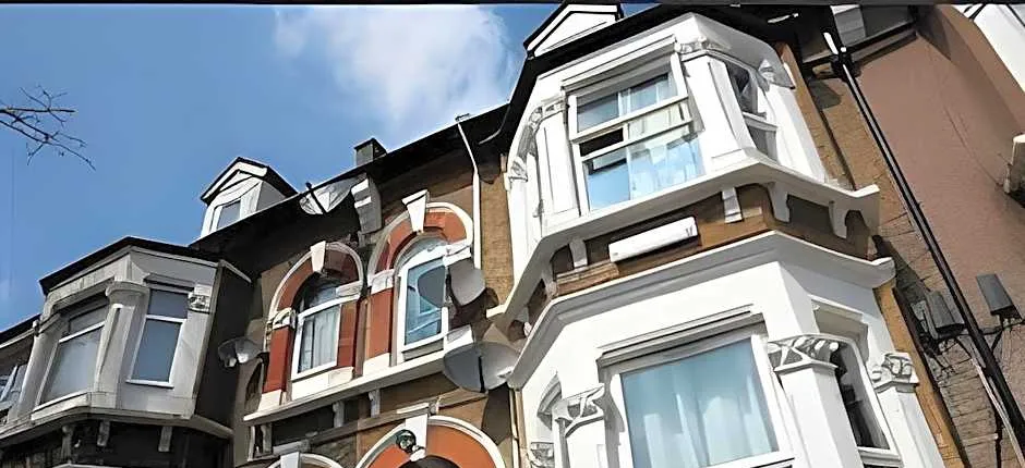 London Olympus Hotel Nirvana