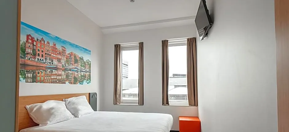 easyHotel Amsterdam Arena Boulevard