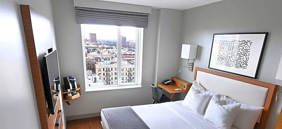 Edge Hotel Washington Heights