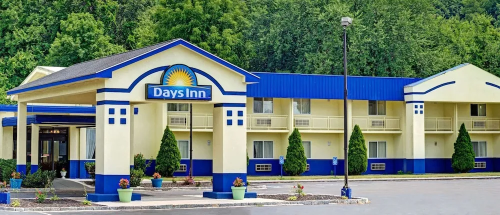 Days Inn by Wyndham Southington