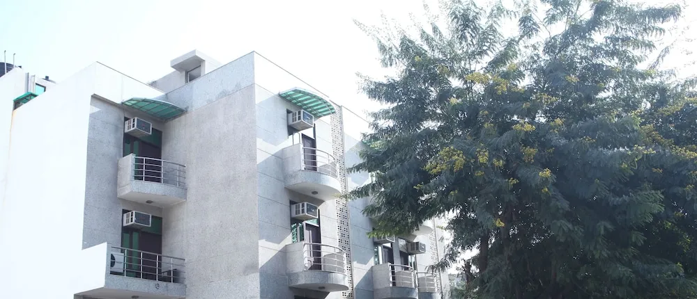 OYO 326 Hotel Shubhdeep Aashiyana
