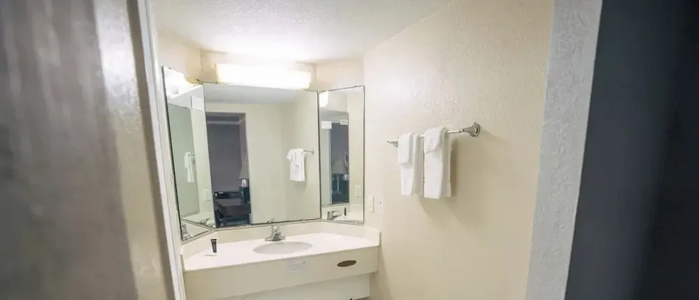 Howard Johnson Inn Peachtree/Norcross