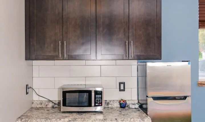 Tobacco Warehouse Inn