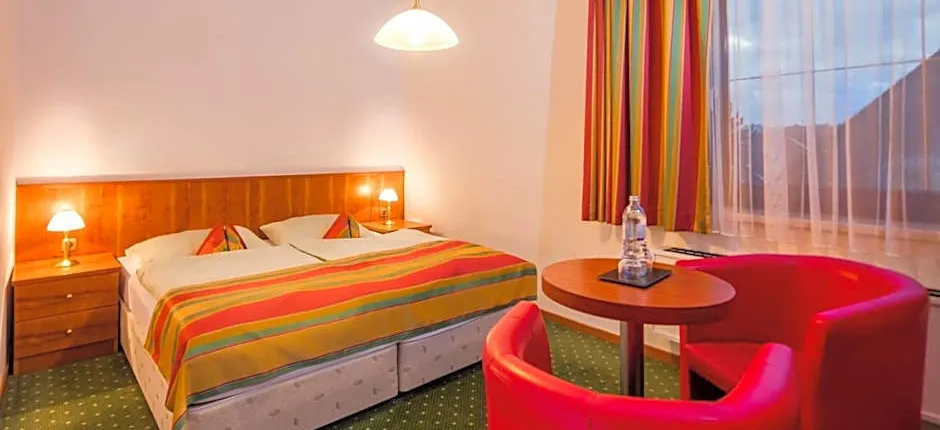 Turmhof Breitenbrunn