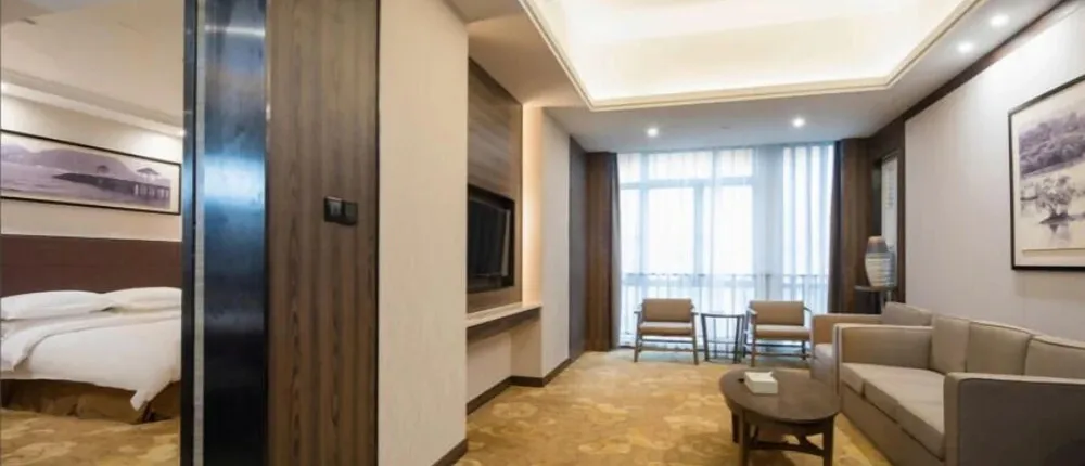 Auden International Hotel