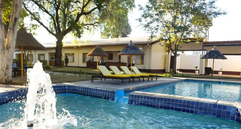 Cresta Botsalo Hotel