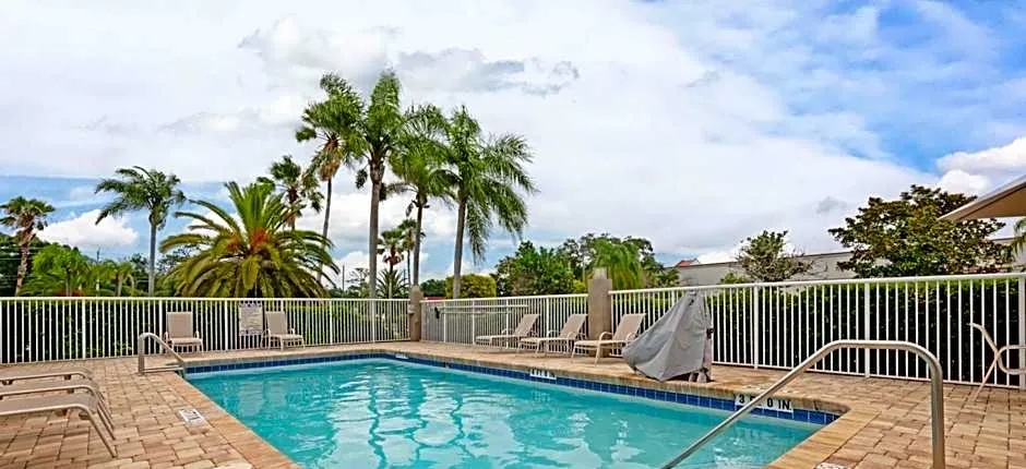 Best Western Edgewater Inn