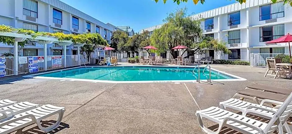 Motel 6 San Francisco - Redwood City