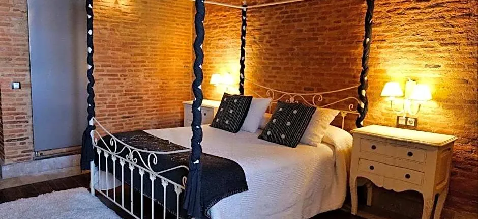 Castillo de Monte la Reina Posada Real & Bodega