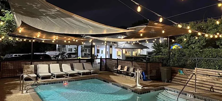 Days Inn by Wyndham Arlington