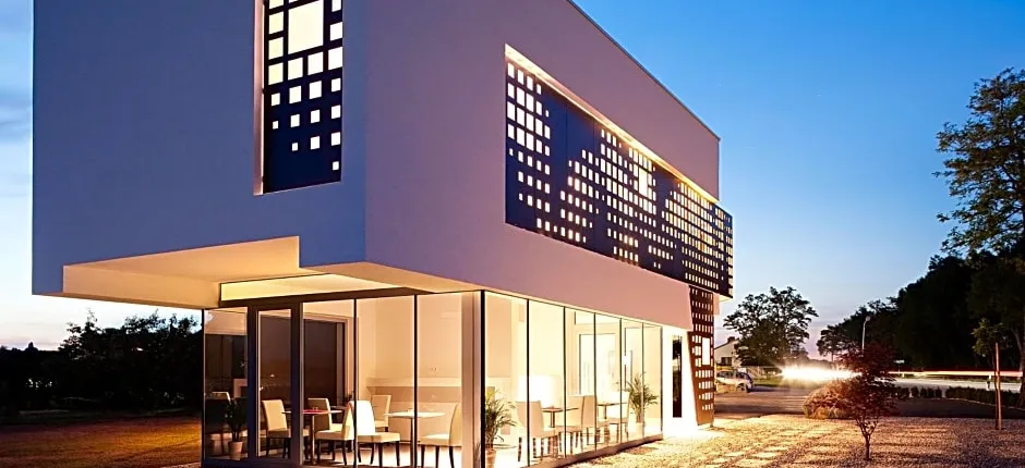 Hotel Caldor - 24h self-check in