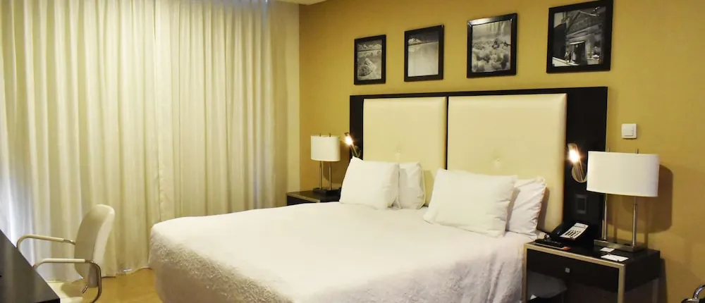 Hampton by Hilton Santa Cruz Equipetrol