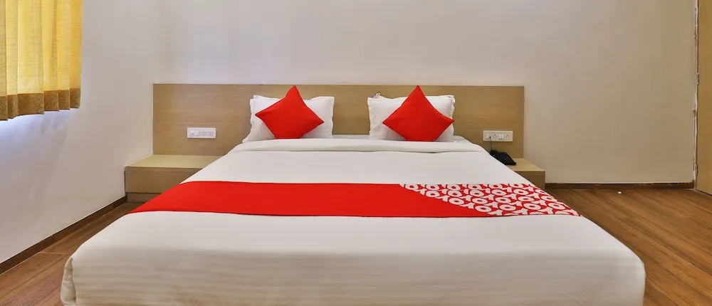 OYO 24482 Hotel The Rivera