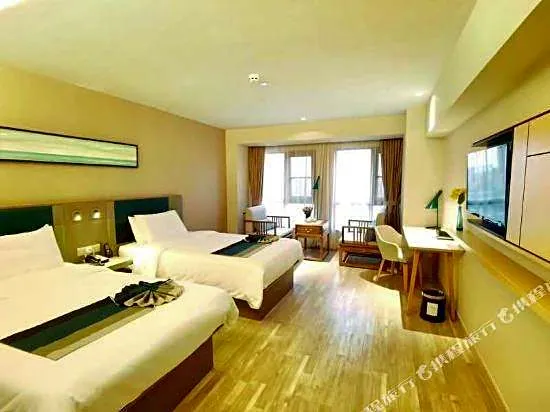 Home Inn Selected (Xi'an North Railway Station Fengcheng 9th Road Administrative Center)