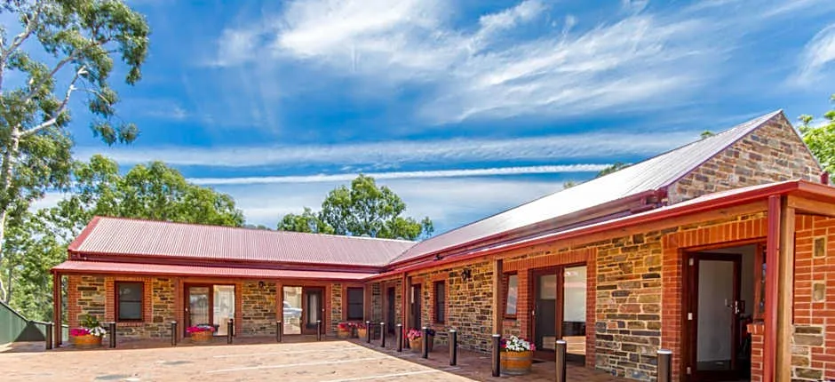 Birdwood Motel