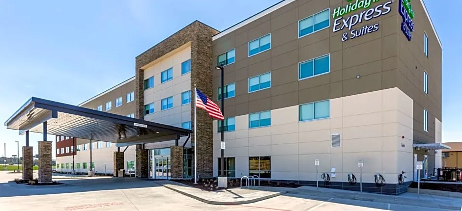 Holiday Inn Express And Suites Springfield North By IHG