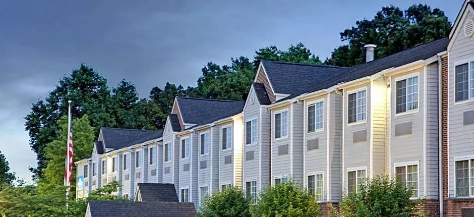 Microtel Inn & Suites by Wyndham Charlotte/University Place