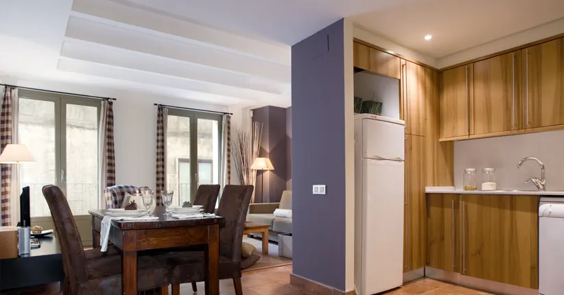 COLUMBUS APARTMENT