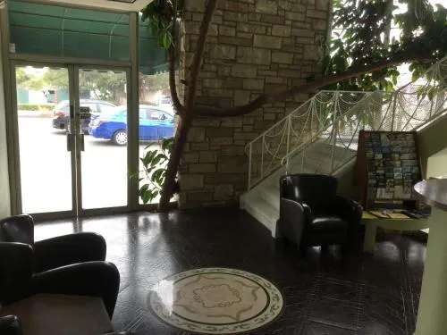 BEVONSHIRE LODGE MOTEL