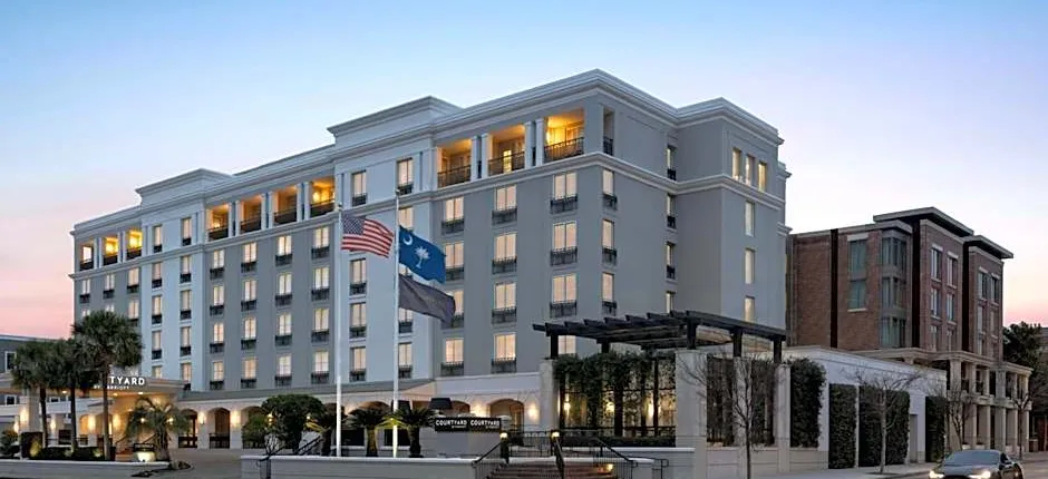 Courtyard by Marriott Charleston Historic District