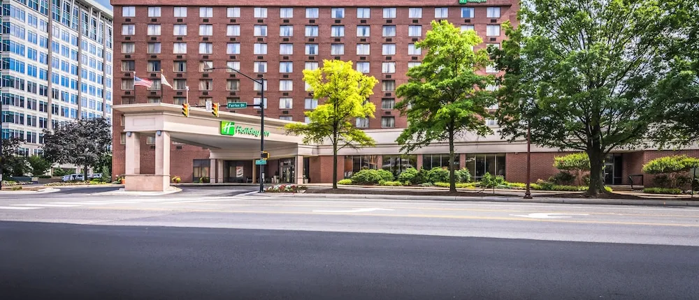 Holiday Inn Arlington at Ballston, an IHG Hotel
