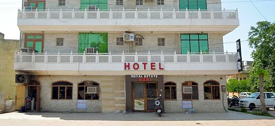 Hotel O Royal Estate