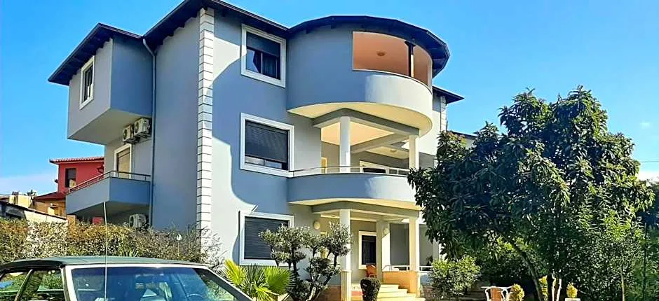 Hotel Vila Arbri