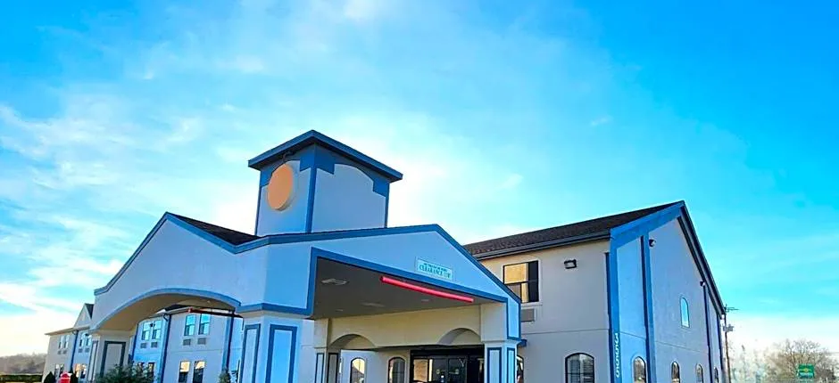 Days Inn by Wyndham Rosenberg