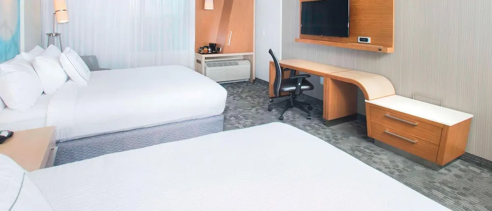 Courtyard by Marriott Redwood City