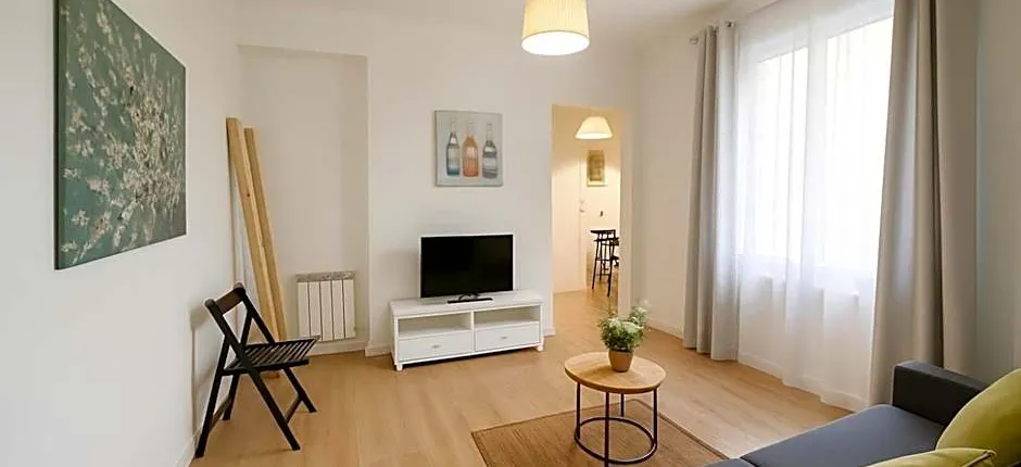 CH Six Rooms Relatores