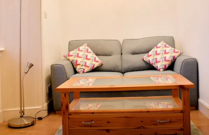 1 Bedroom Apartment In Edinburgh