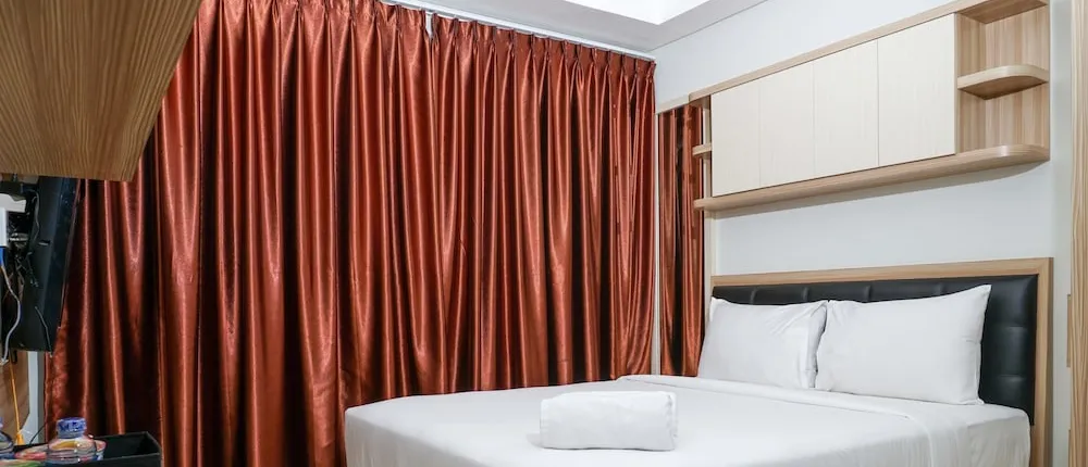 Modern Studio Room Puri Mansion Apartment