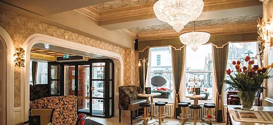 Westenra Arms Hotel