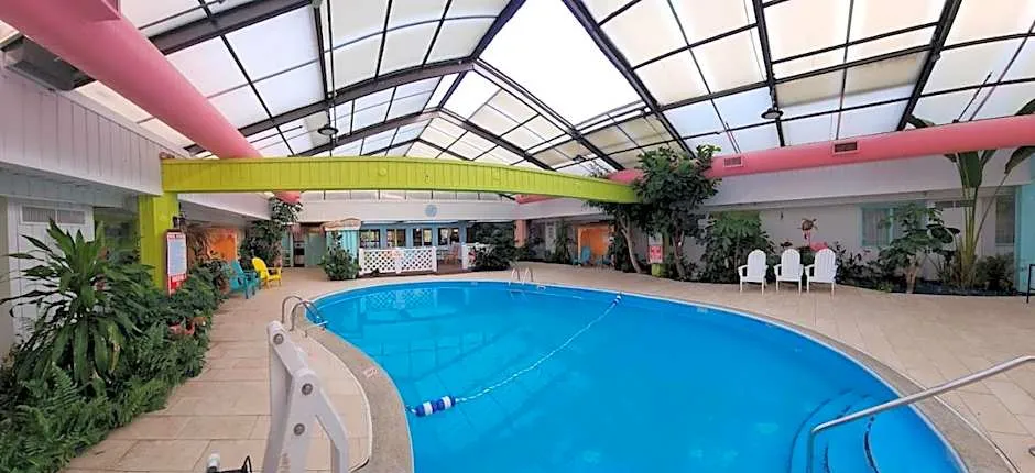 Greenfield Inn & Suites Elizabethtown, KY I65 Exit 94