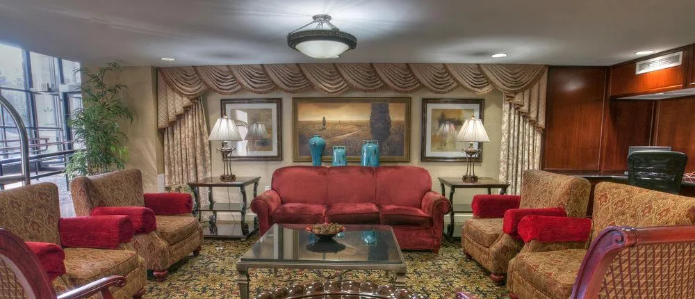 Clarion Collection Hotel Arlington Court Suites