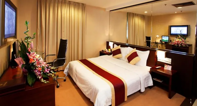 New World Hotel