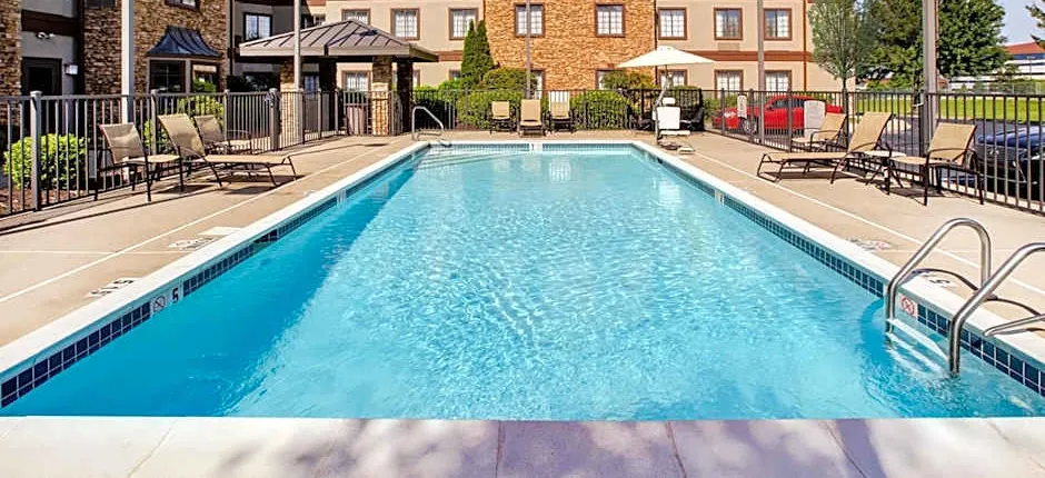 Staybridge Suites Louisville - East By IHG