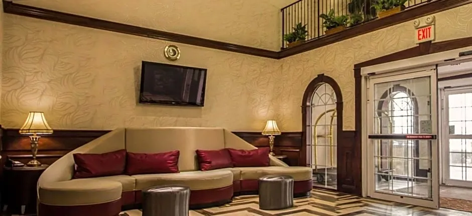 Quality Suites NYC Gateway