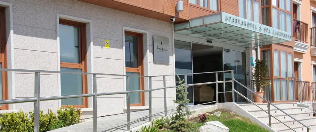 Apartahotel & Spa Jacetania