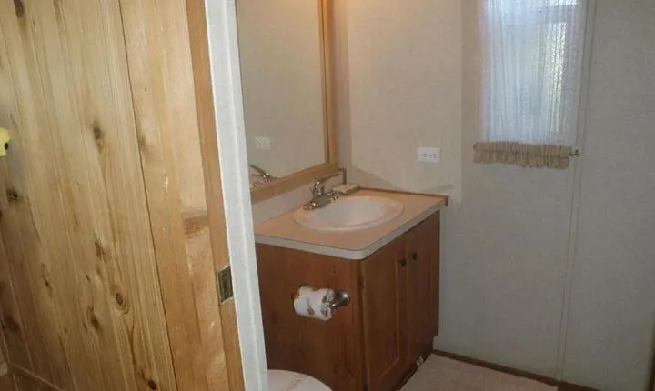 Seaside Camping Resort Studio Cabin 3