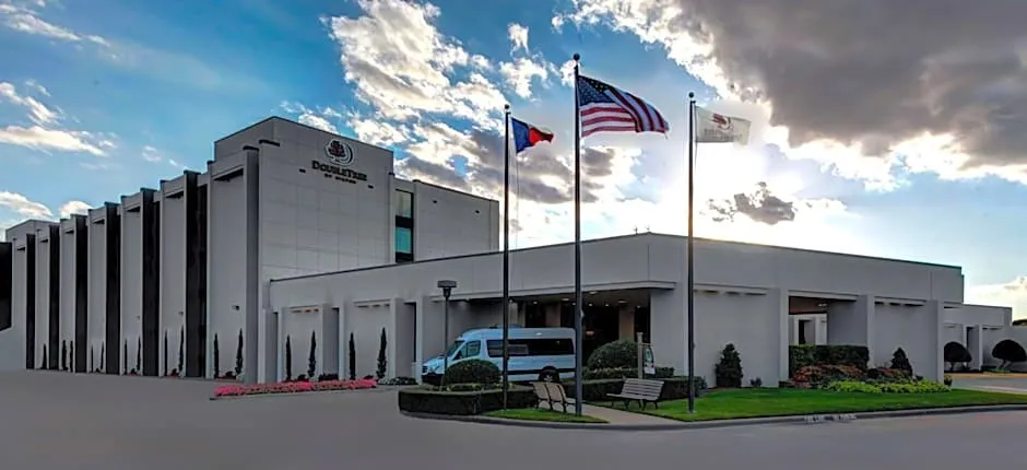 DoubleTree by Hilton Dallas DFW South - Arlington, TX