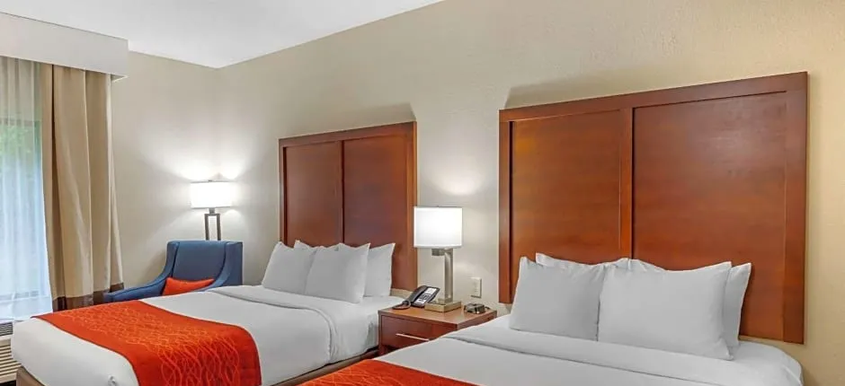 Comfort Inn & Suites