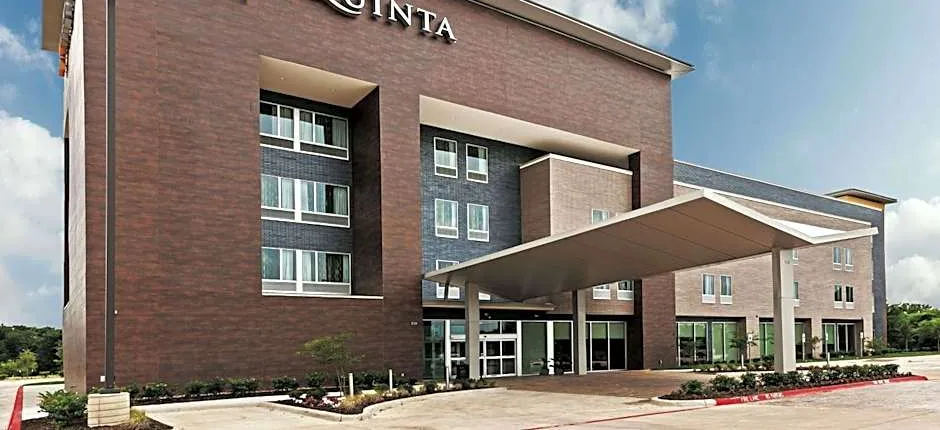La Quinta Inn & Suites by Wyndham College Station South