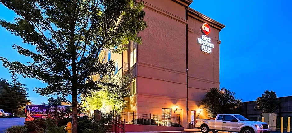 Best Western Plus Hannaford Inn & Suites