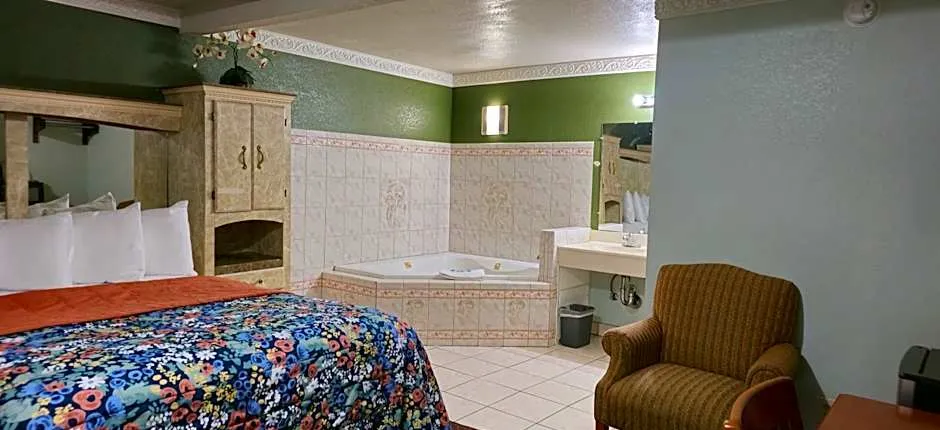 Sycamore Inn Chico University Area