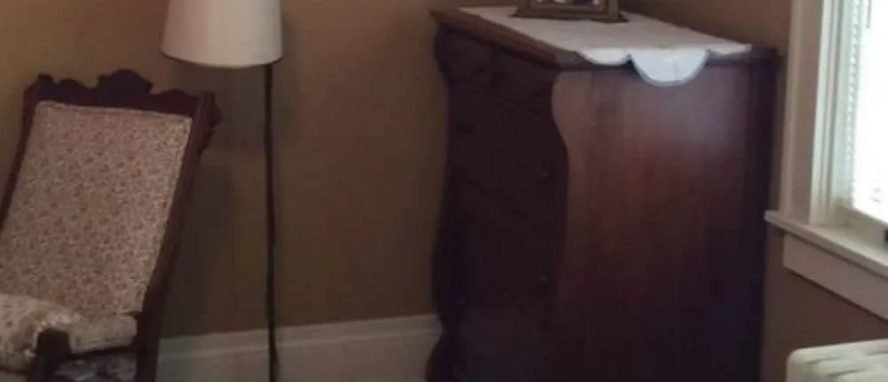 Hallett House Bed & Breakfast