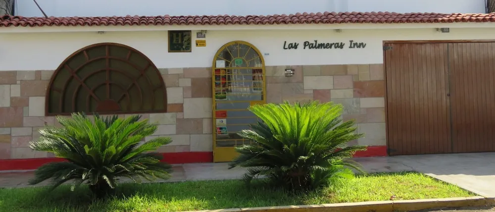 Las Palmeras Inn