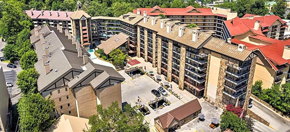 Gatlinburg Town Square