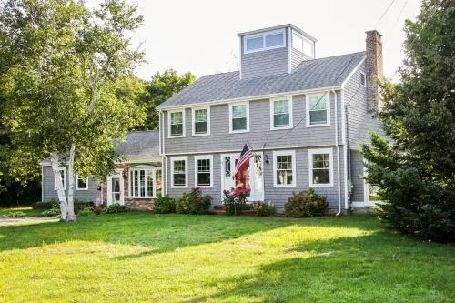 200 South Sea Ave House