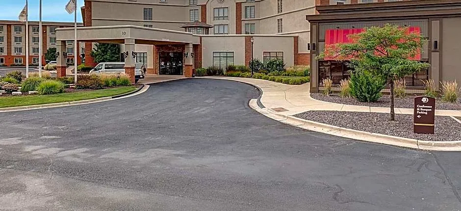 DoubleTree By Hilton Hotel Bloomington